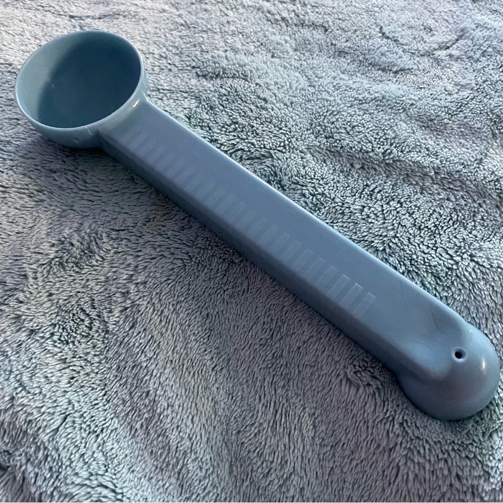 Vintage Kamenstein Scooper